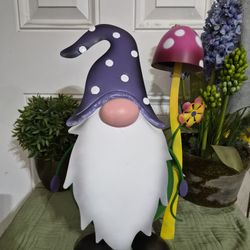 Gnome Sculpture Solar Light 