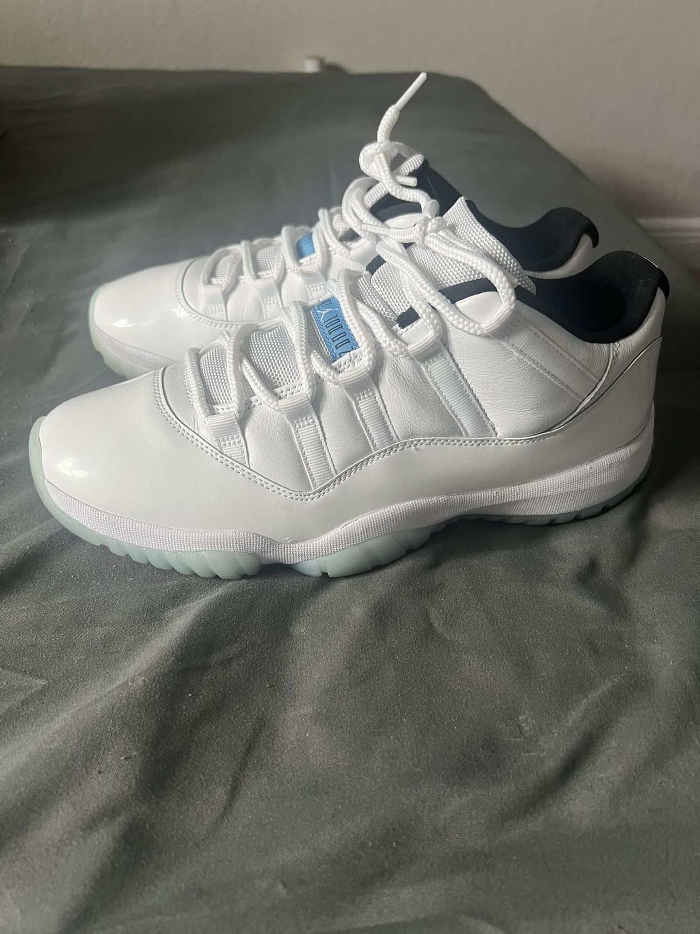 Jordan Retro 11 Low Legend Blue