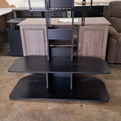 New Tv Stand Hold Up To 65inch Tvs See Pictures For Dimensions 