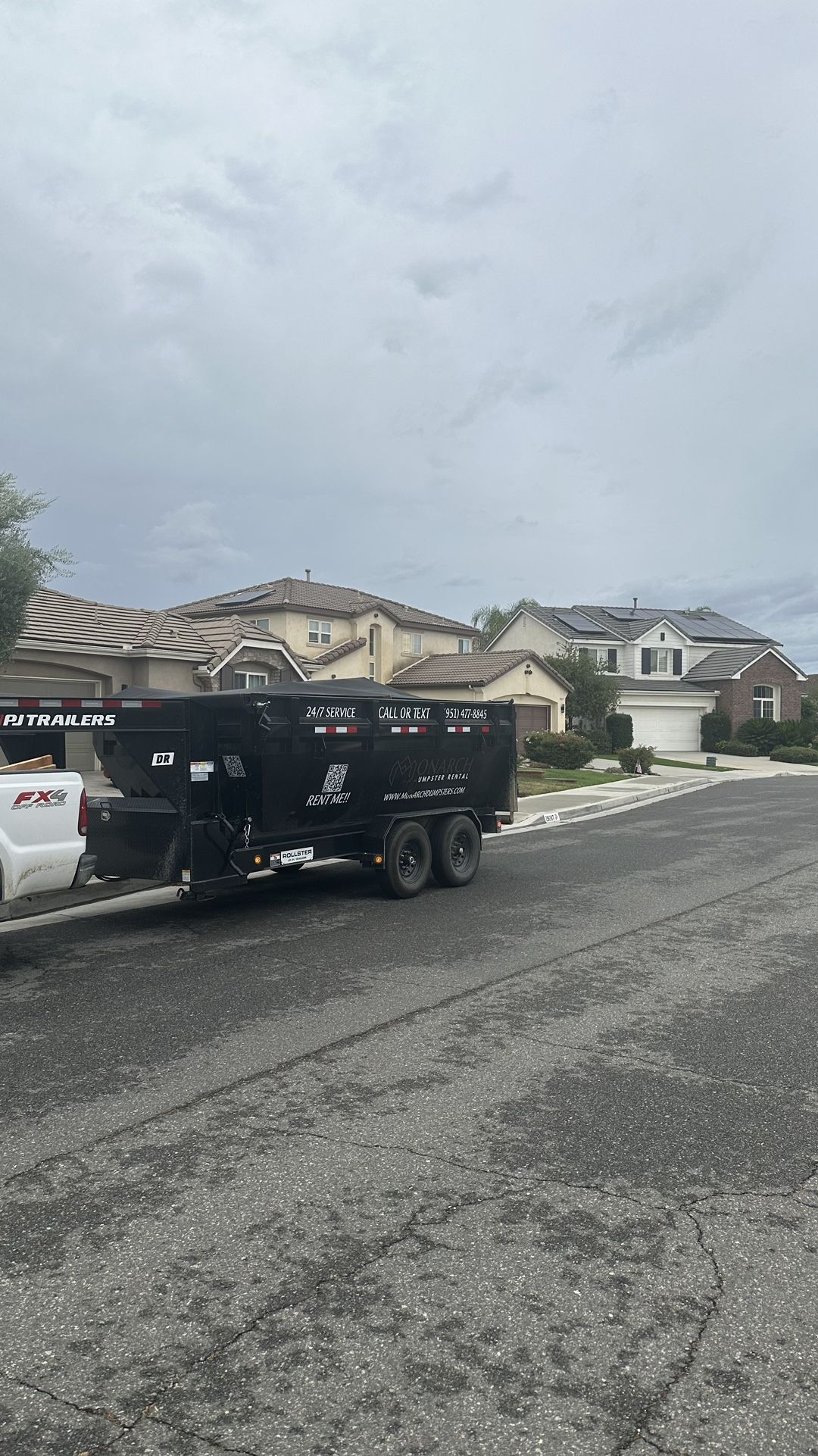 14 Yard Roll Off Dumpster Available