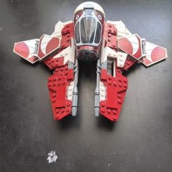 Lego Star Wars Ahsoka’s Jedi Interceptor 
