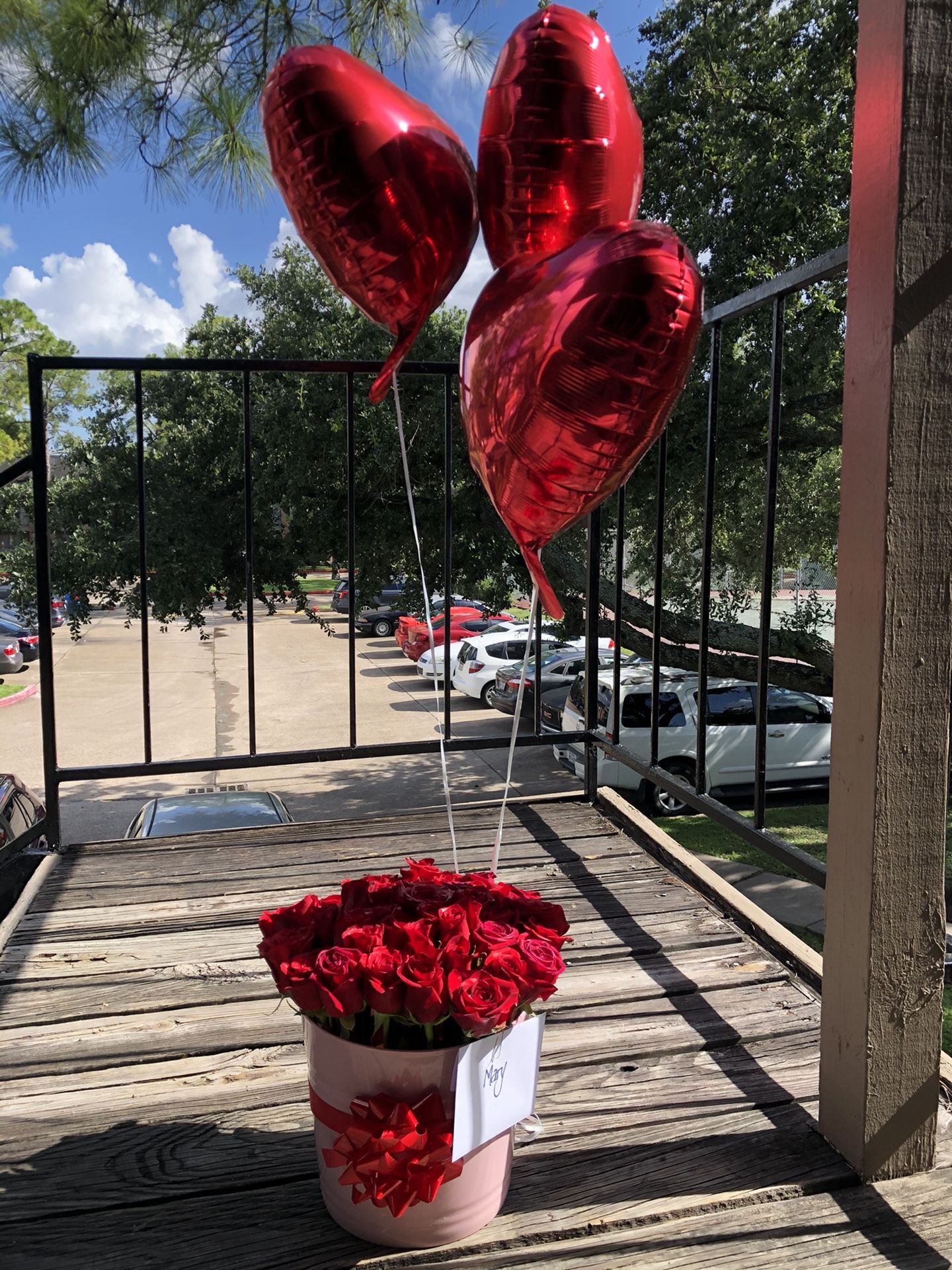 Flowers and balloons 🎈