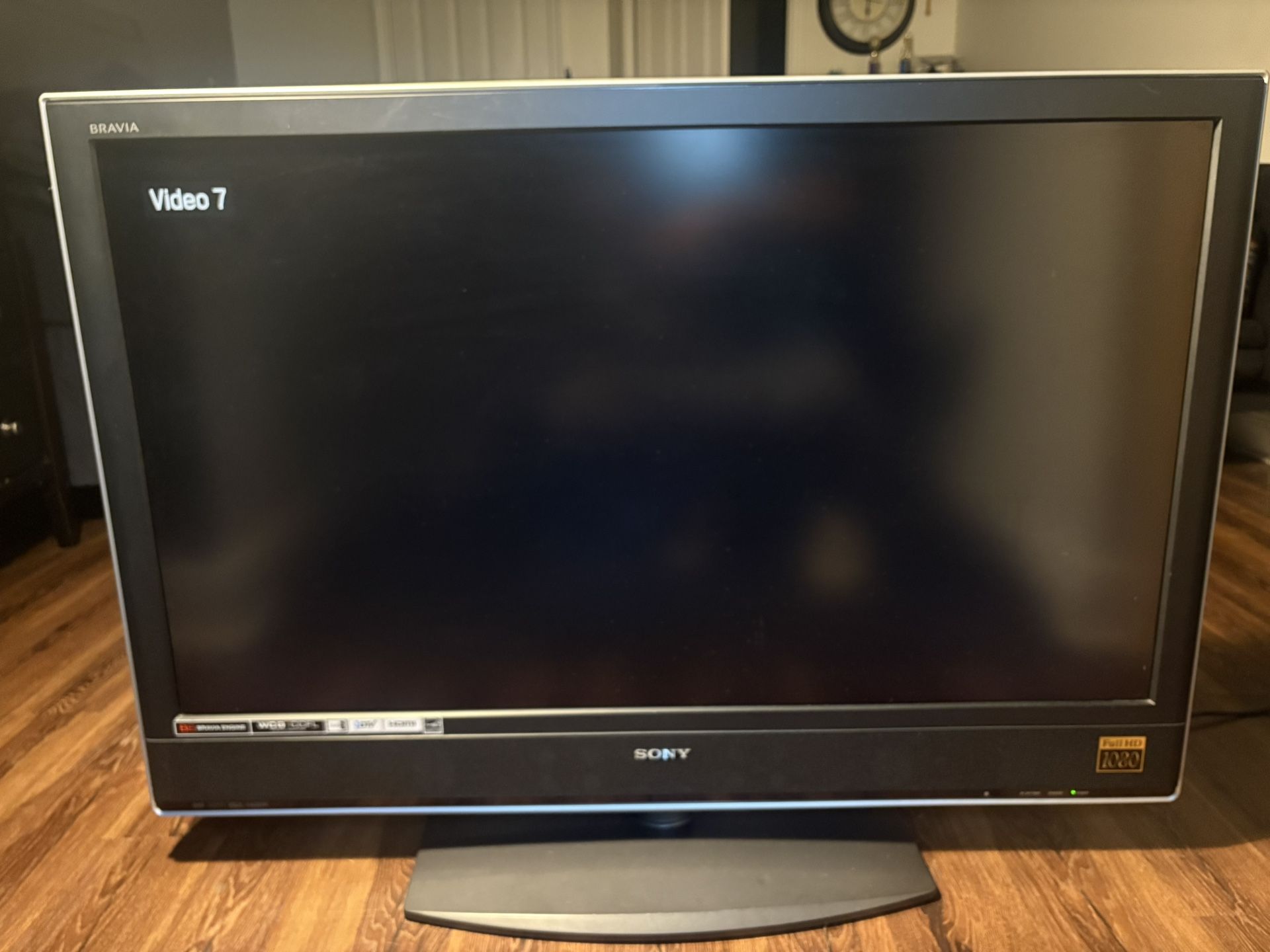 Sony Big Screen TV – Discounted Today Only – Rare Find!