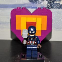 Captain American Lego Minifigure 
