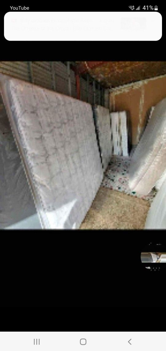 King size thick pillow top bed can deliver