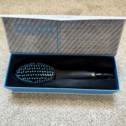 Beyond The Beauty She Brush N' Go Hair Brush And Straightener All in One