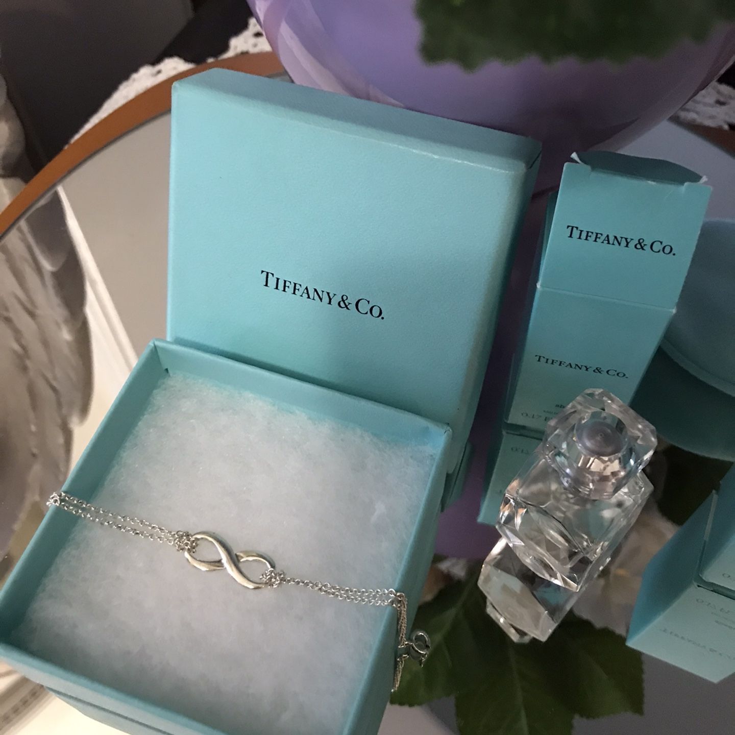 Gorgeous !Authentic Tiffany & Co Sterling Silver Infinity Double Chain Braclet