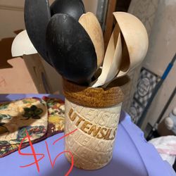 Set Of Utensils And Holder