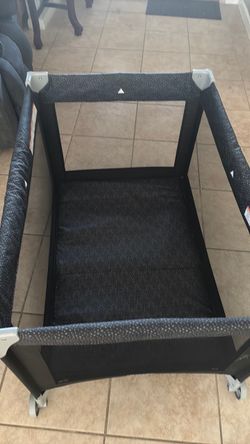 Baby crib
