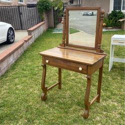 Antique Mirror With Vanity MapleQ