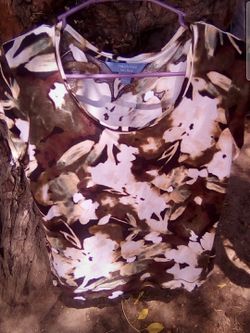 Vera Wang Floral Print Top Size Large