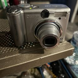 Canon PowerShot A80 4.0MP Digital Camera - Silver 