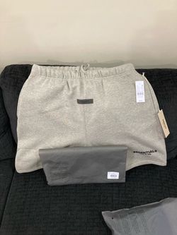 Dark oatmea essential shorts