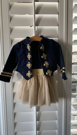 Pipa and Julie dress