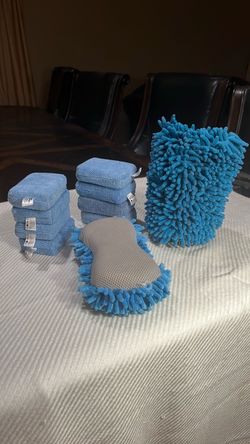 10- pack gently used chemical guy- chenille microfiber wash mitt +scratch free car wash sponge and  8-pack car wash sponge