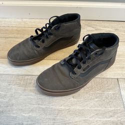 Men’s Vans mid shoes 10.5