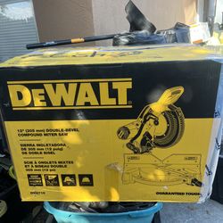 DEWALT 15 Amp Corded 12 in. Compound Double Bevel Miter Saw DWS716