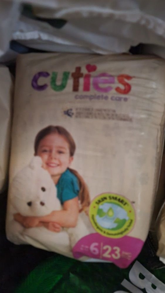 Cuties Size 6 Diapers