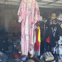 Size Small Japanese Geisha Cotton  Robe Perfect Condition No Belt $3 