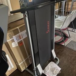 New- Kohls Walking Treadmill (foldable)