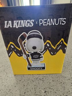 LA Kings x Peanuts bobble head
