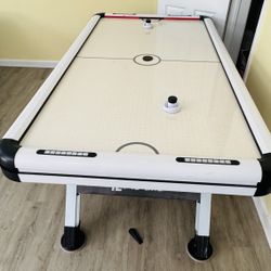 Air Hockey