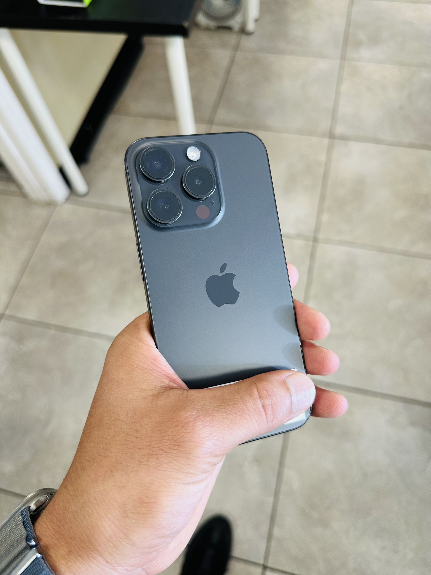 iPhone 15 Pro Unlocked