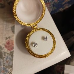 Half Carat Or Carrot Zirconium Diamond Earrings