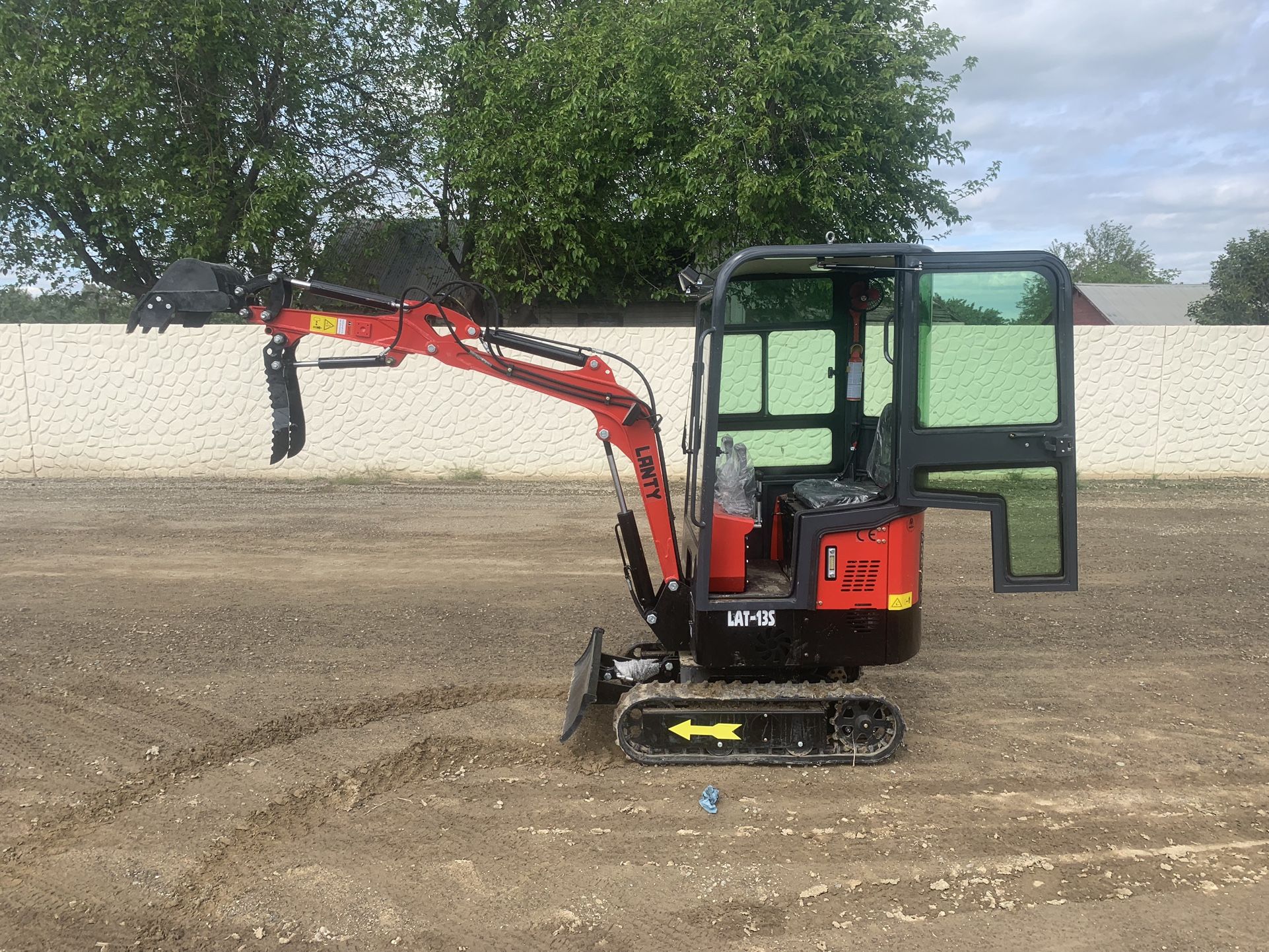 Landy Mini Excavator 