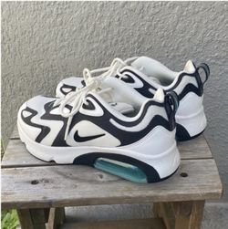 Nike AirMax 200 Sneakers 