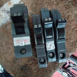 FEDERAL PACIFIC UBIF020N Plug In Circuit Breaker 20a 1p 10ka 240v

