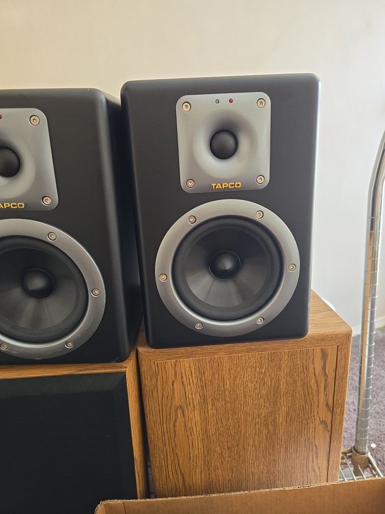 Tapco Monitor Studio Speaker
