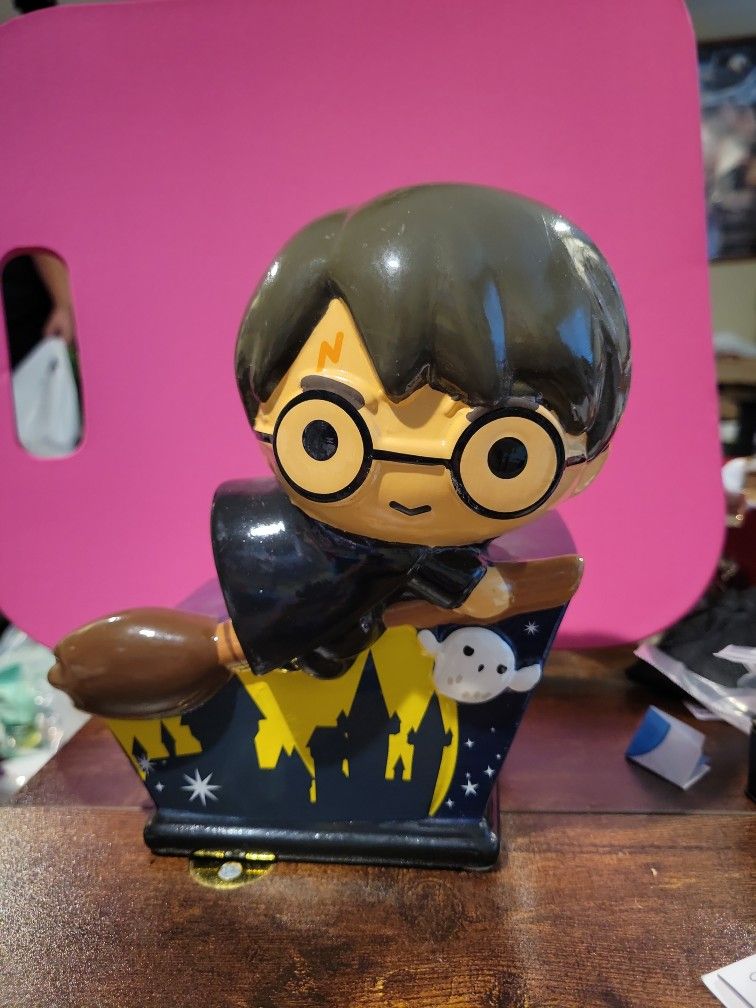 Harry Potter Ceramic Bank 8" Z2