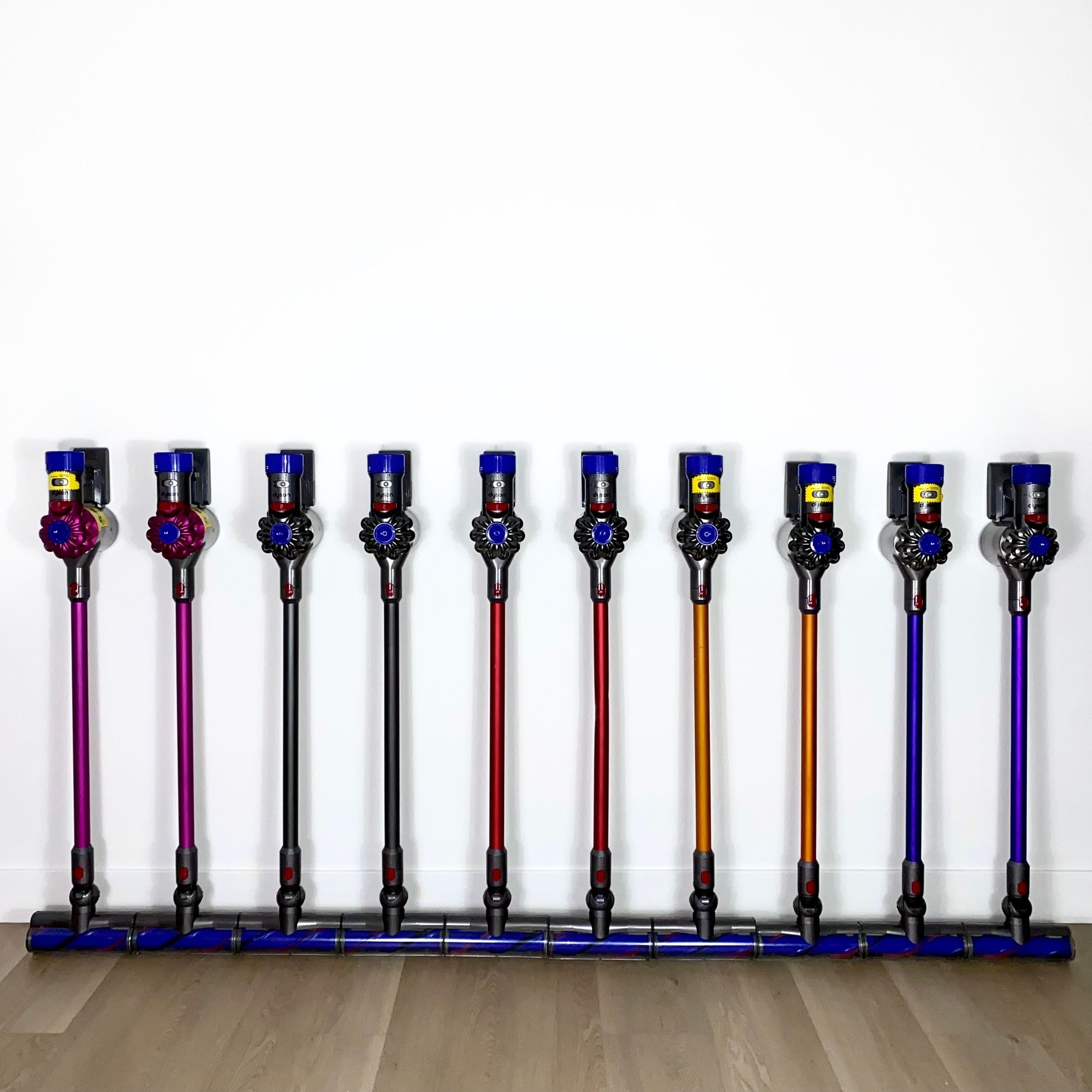 Fully Refurbished ! Dyson V8 Animal Cordless Vacuum Cleaner - 30 DAY BATTERY WARRANTY - Aspiradora