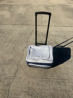 Coleman Cooler With Wheels