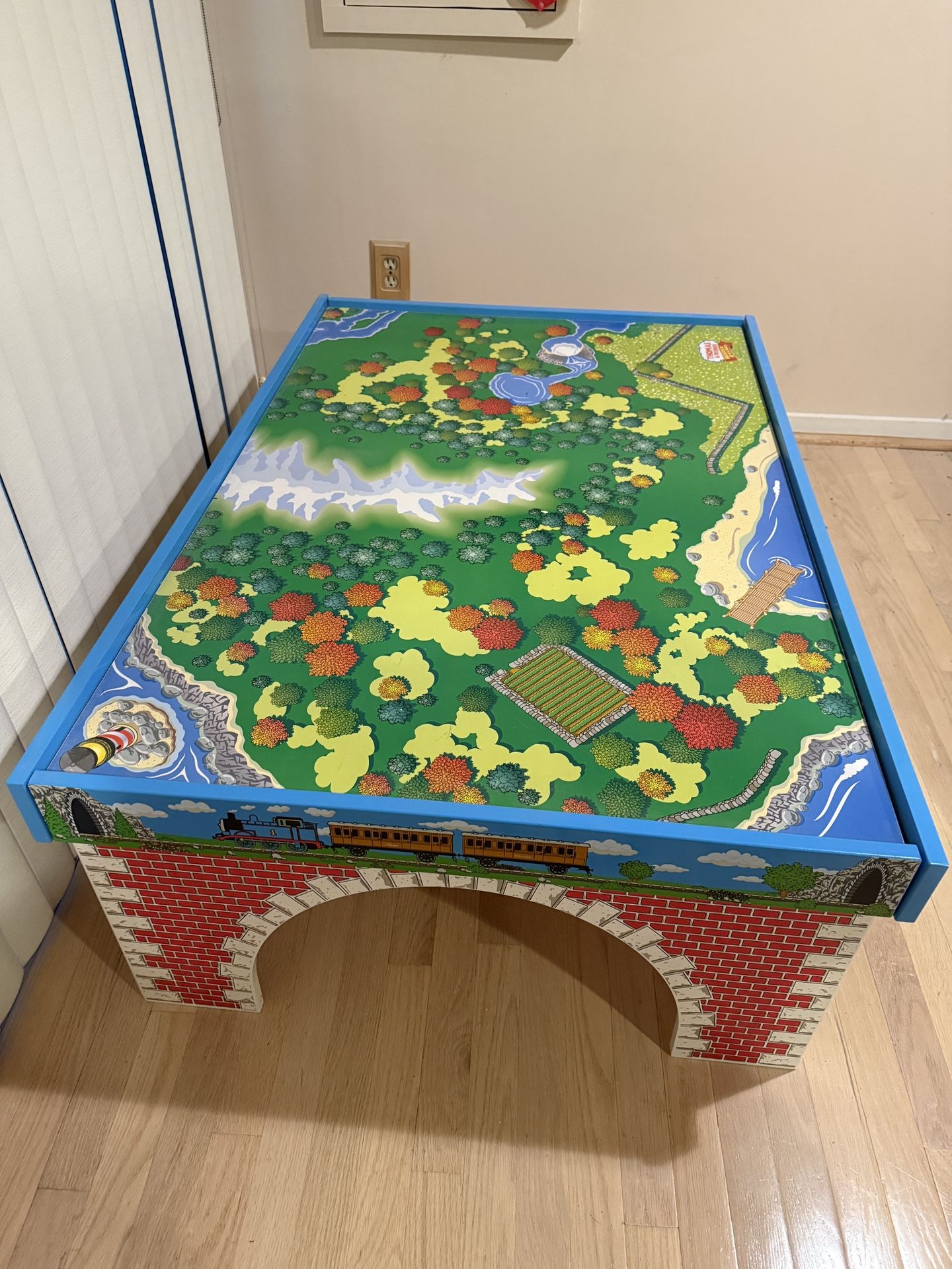 Thomas & Friends Wooden Railway Table