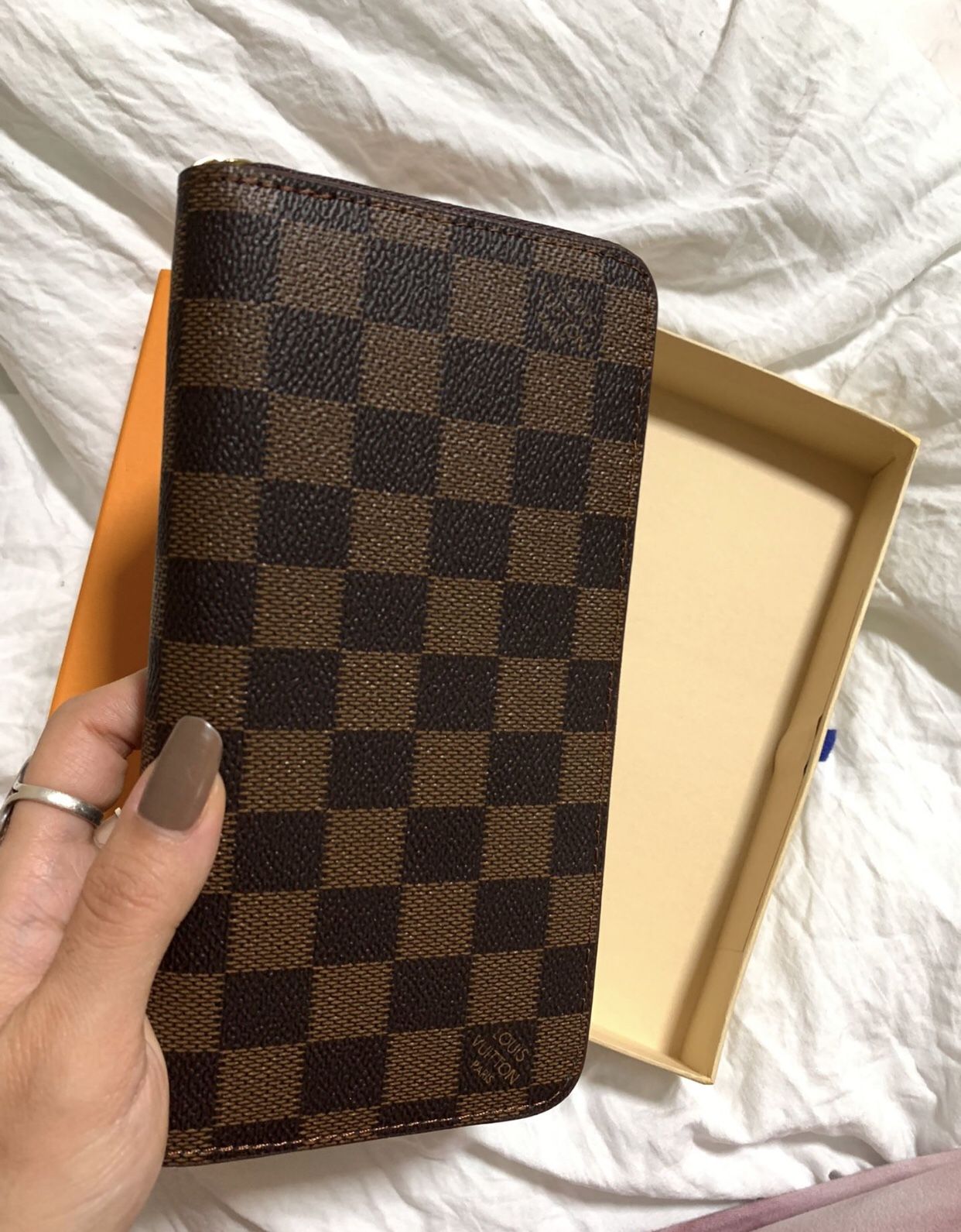 Louis Vuitton LV Women’s Wallet With Box ( 1 Zipper )