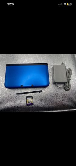 Nintendo 3DS XL SPR-001 Blue/Black 3D Handheld Console 4GB NTSC-U/C With Charger