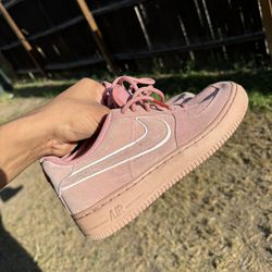 Air Force 1 LV8 Suede GS 'Stardust Pink' Size 5.5Y