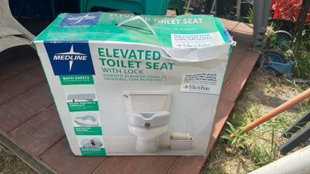 Midline Elevated Toilet Seat With Lock.