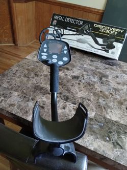New Discovery 3300 metal detector