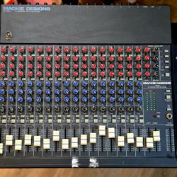 Mackie CR1604 16-Channel Mixing Console CR-1604 Mixer