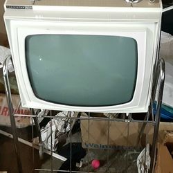 Mid 1960s RCA Victor 15" B&W CRT tv With Cart