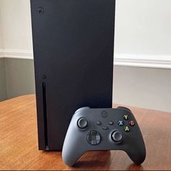 Xbox Series X 1 Terabyte Disc Edition - With Controller