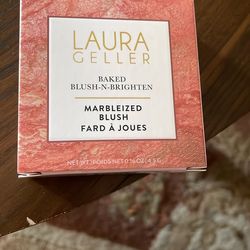 Laura Geller Marveled Blush