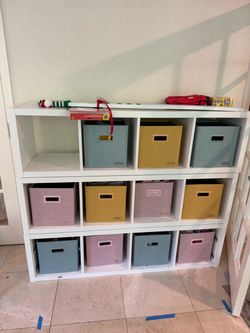 IKEA cabinets NO BINS INCLUDED