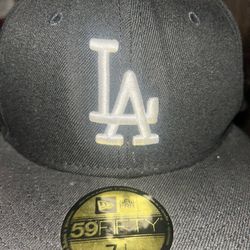 New Era Black LA Dodgers hat brand new