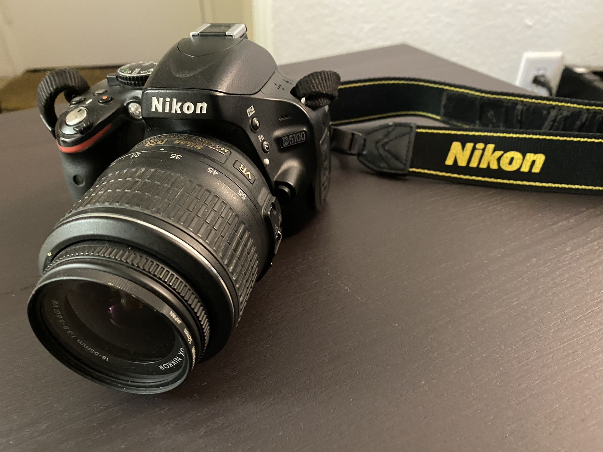 NIKON 5100 model excellent condition