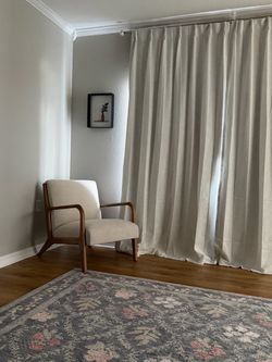 Accent chair