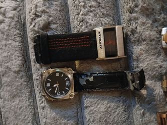 LOT OF WATCHES